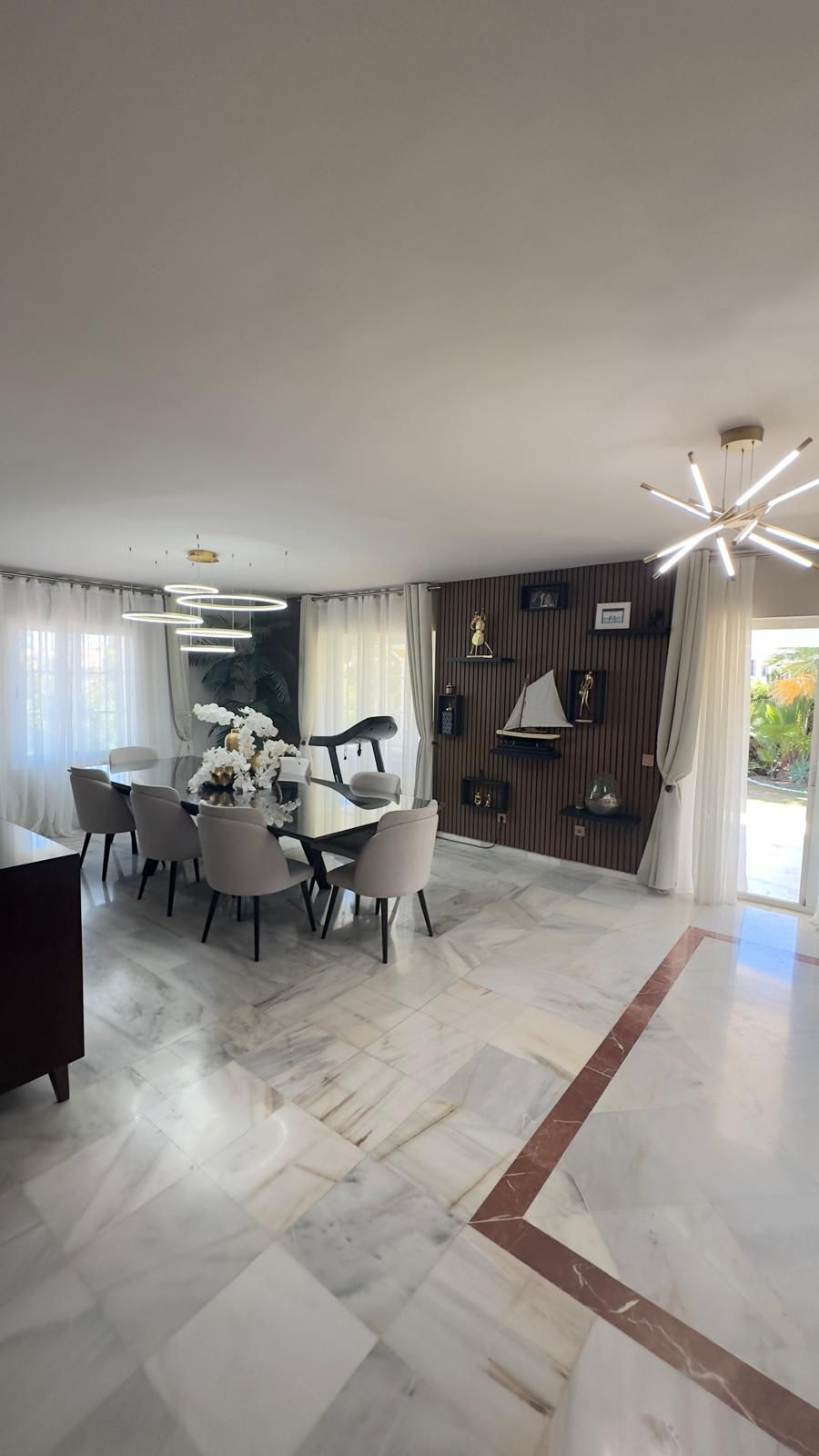 Huis te koop in Guadalmina Alta | 7 slaapkamers H5230405
