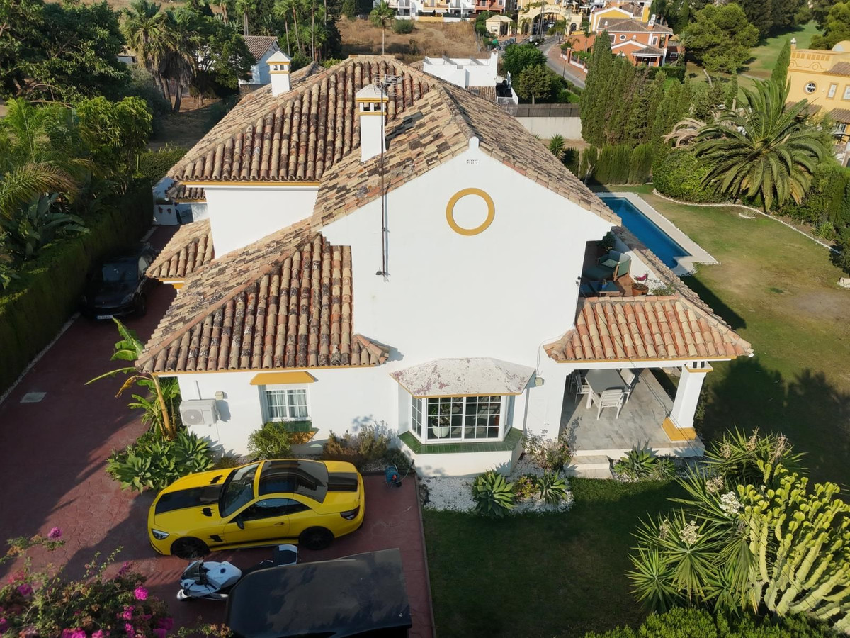 Huis te koop in Guadalmina Alta | 7 slaapkamers H5230405
