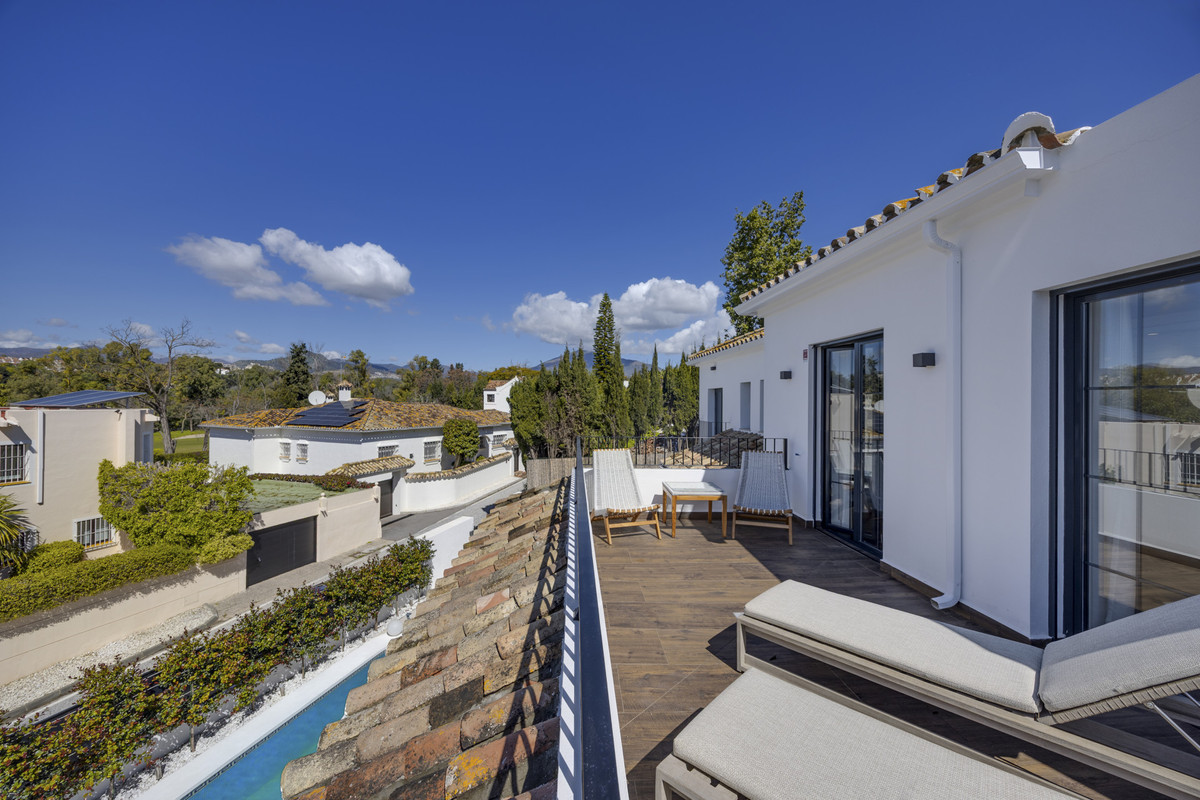 Huis te koop in Guadalmina Alta | 5 slaapkamers H5264038