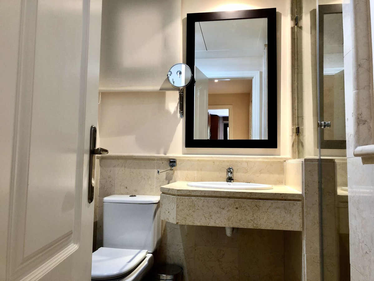 Appartement te koop in Guadalmina Baja | 3 slaapkamers H5298337