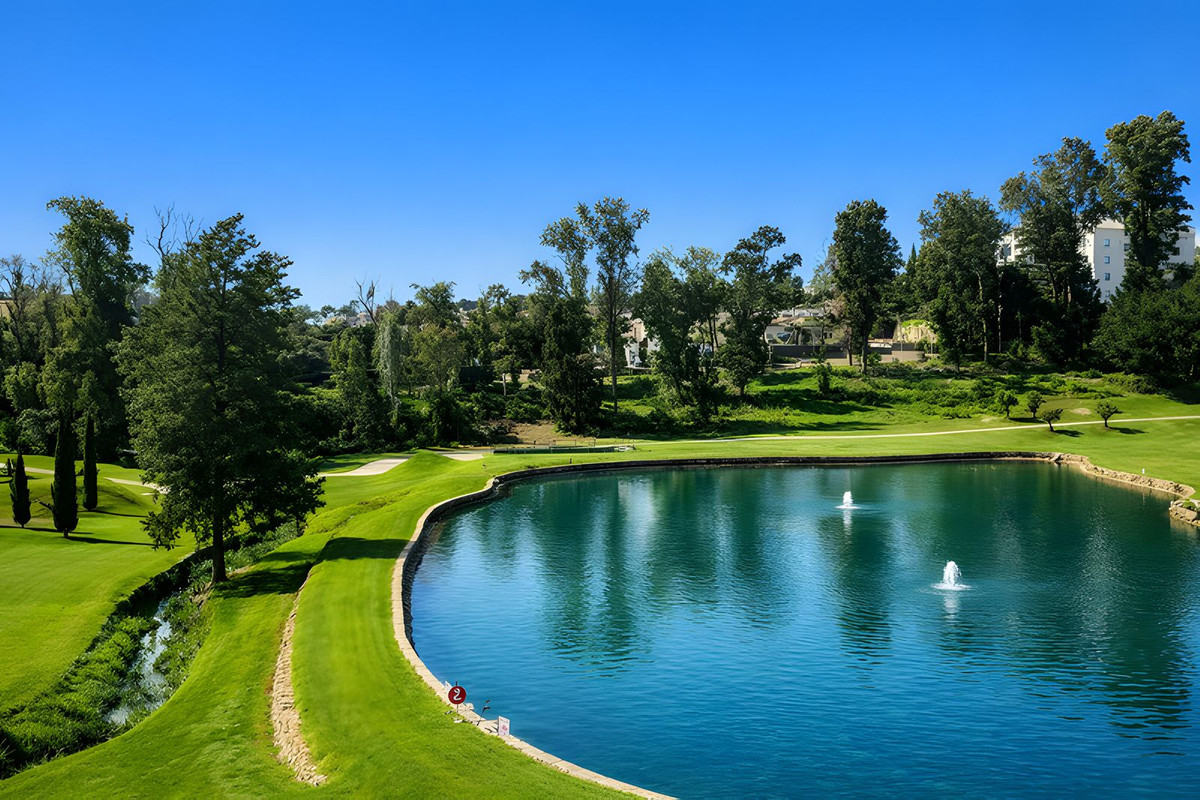 Appartement te koop in Guadalmina Alta | 2 slaapkamers H5298718