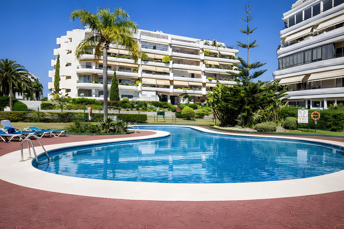 Appartement te koop in Guadalmina Alta | 2 slaapkamers H5298718