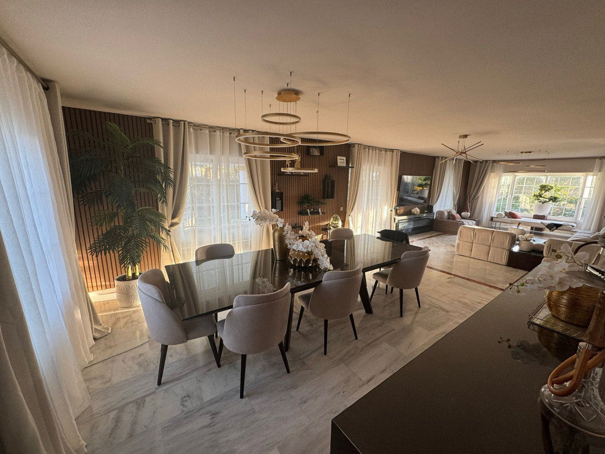 Huis te koop in Guadalmina Alta | 7 slaapkamers H5319010