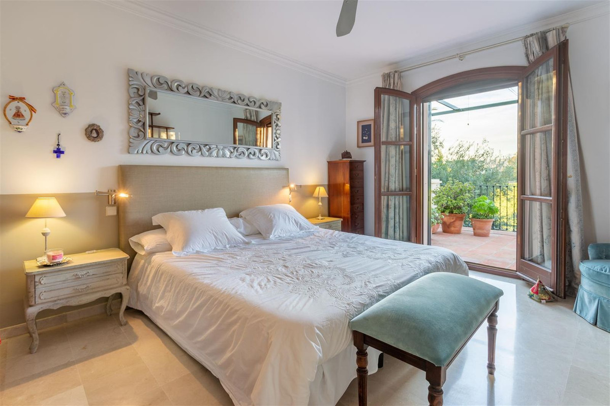Huis te koop in Guadalmina Alta | 5 slaapkamers H5320693
