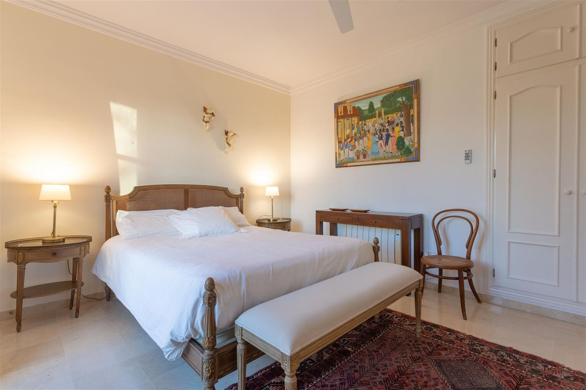 Huis te koop in Guadalmina Alta | 5 slaapkamers H5320693