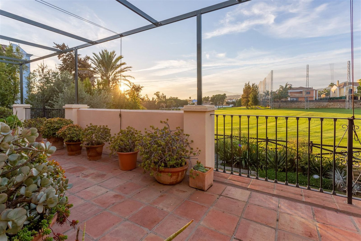 Huis te koop in Guadalmina Alta | 5 slaapkamers H5320693