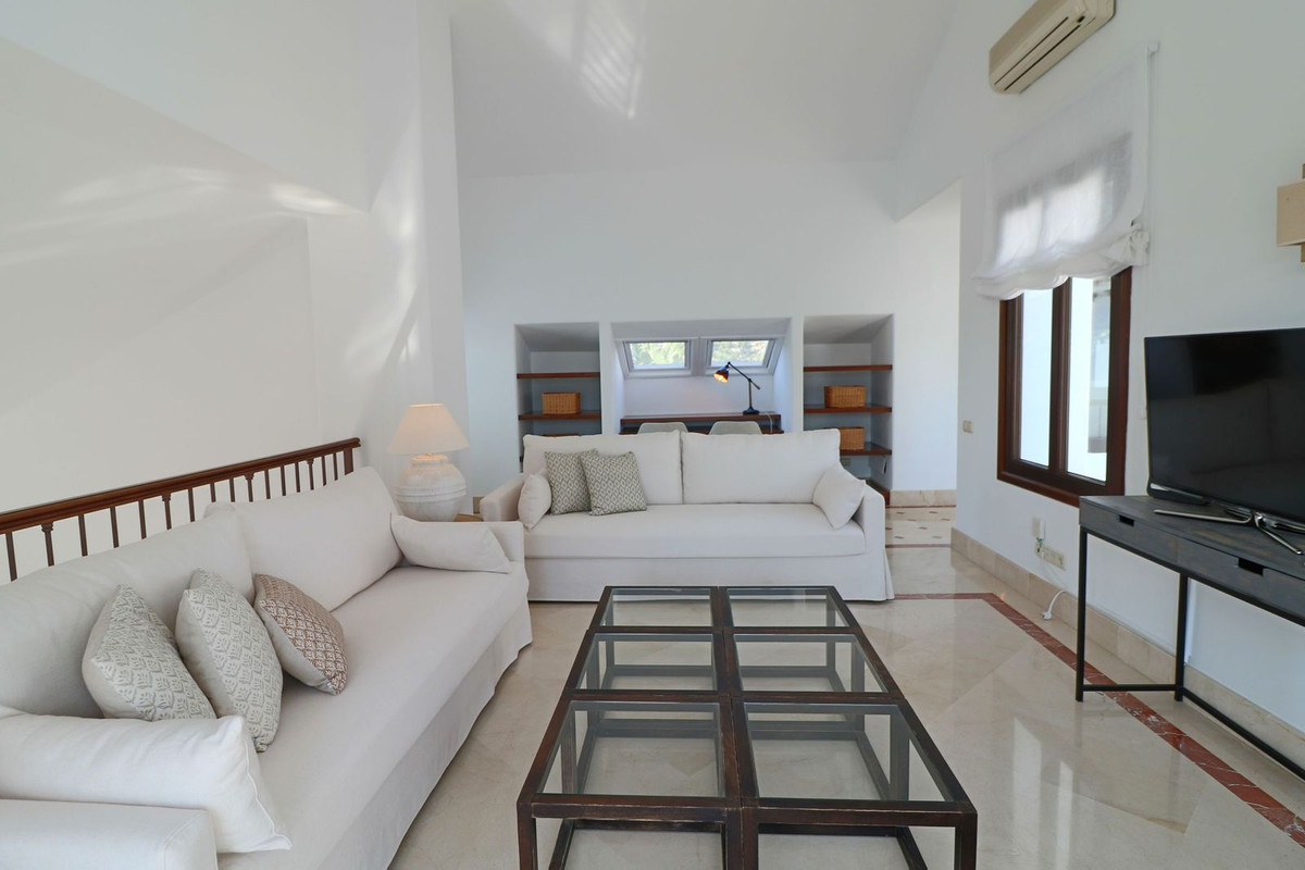 Huis te koop in Guadalmina Alta | 5 slaapkamers H5346997