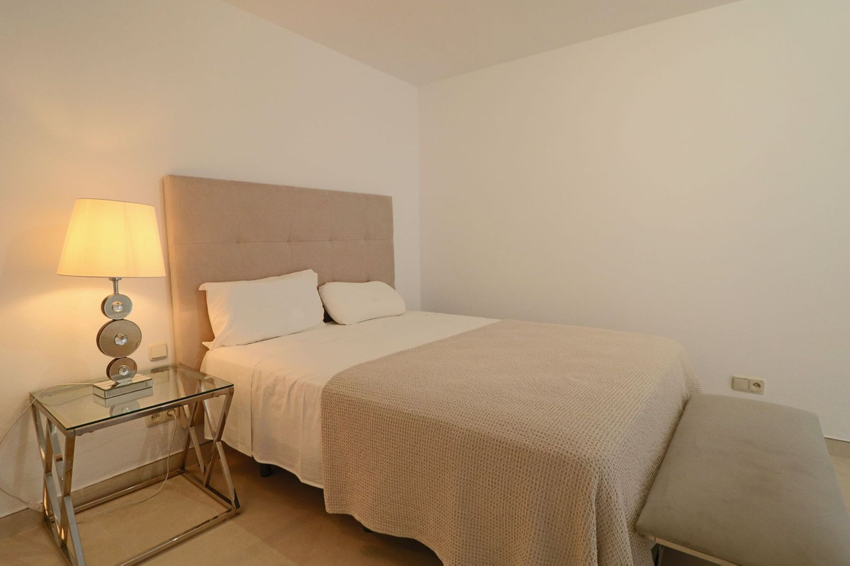 Huis te koop in Guadalmina Alta | 5 slaapkamers H5346997