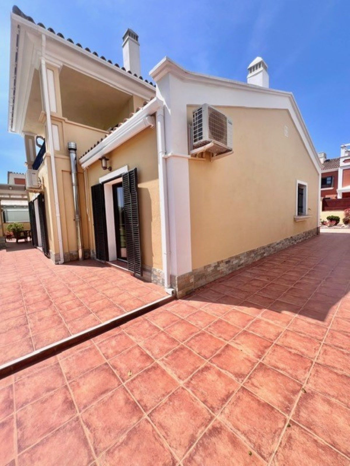 Property main view 34