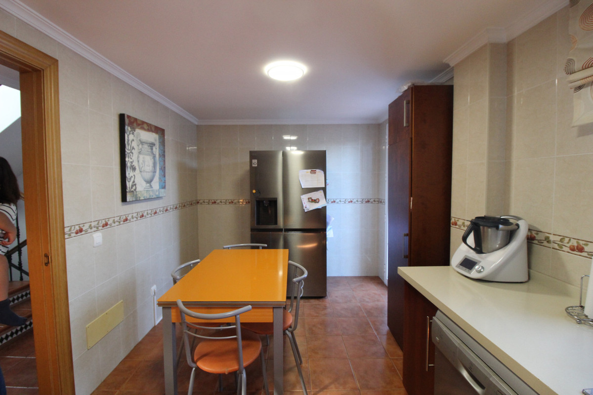Huis te koop in Guadalmina Alta | 4 slaapkamers H5357815