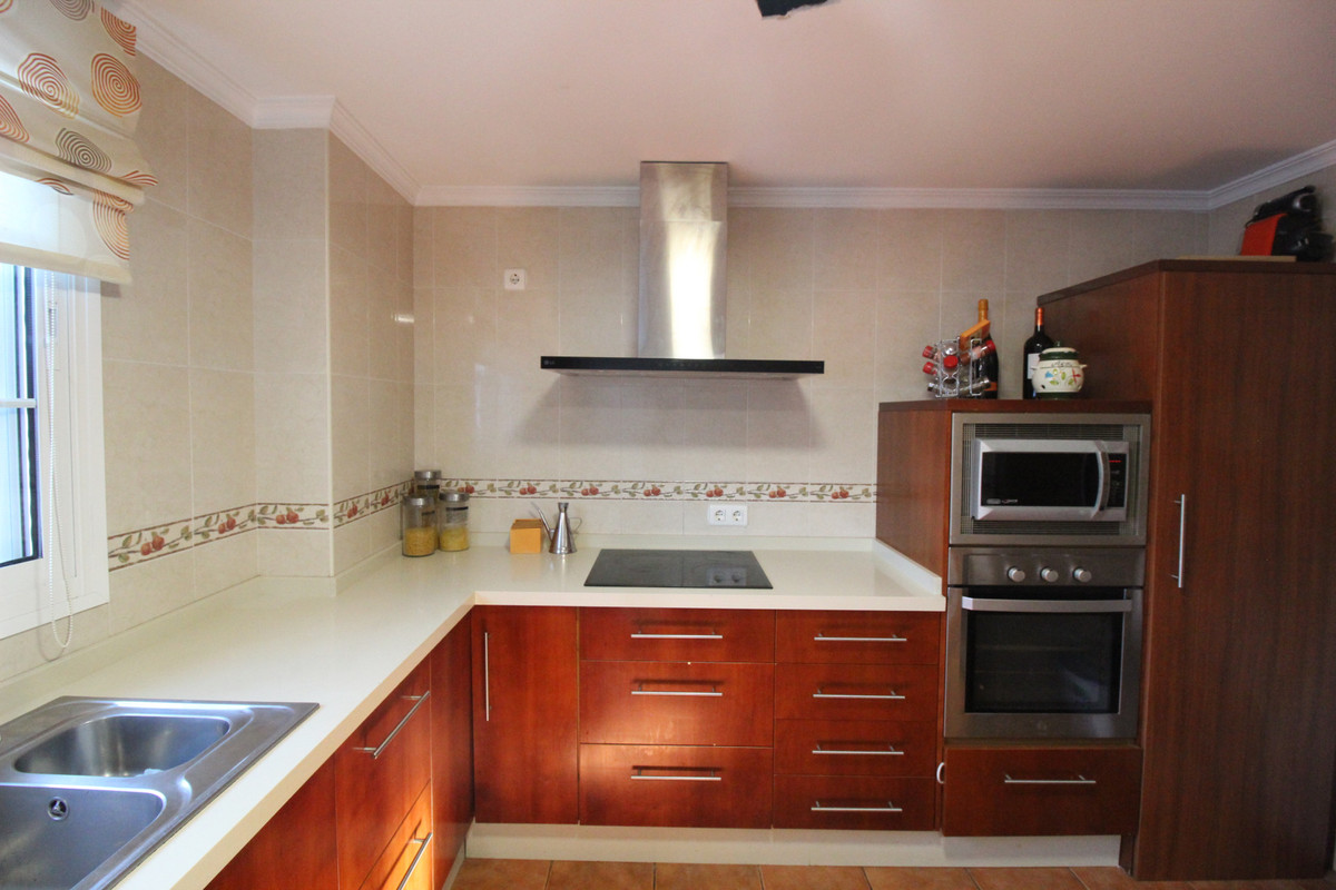 Huis te koop in Guadalmina Alta | 4 slaapkamers H5357815