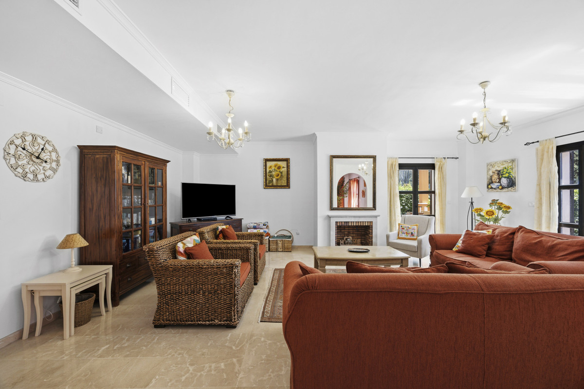 Huis te koop in Guadalmina Alta | 5 slaapkamers H5379259