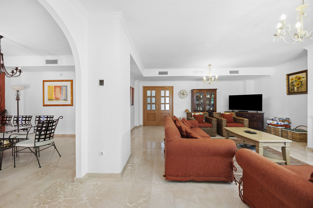 Huis te koop in Guadalmina Alta | 5 slaapkamers H5379259