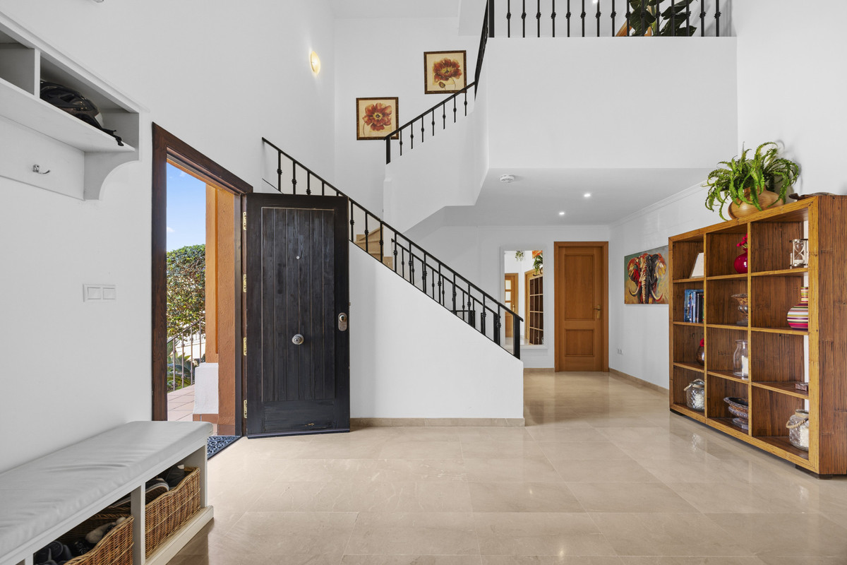 Huis te koop in Guadalmina Alta | 5 slaapkamers H5379259
