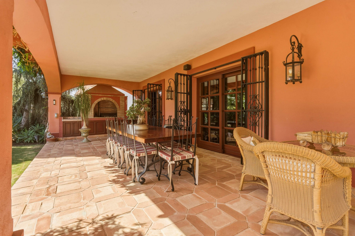 Huis te koop in Guadalmina Alta | 6 slaapkamers H5384119