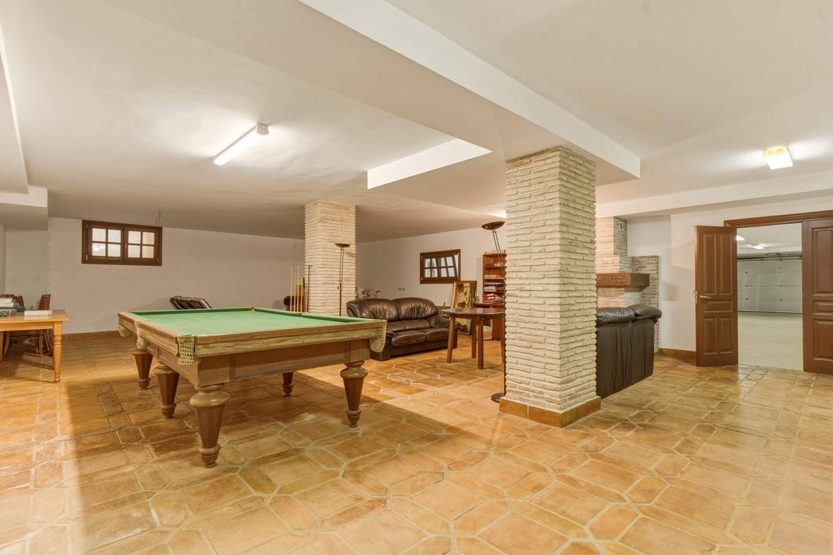 Huis te koop in Guadalmina Alta | 6 slaapkamers H5384119