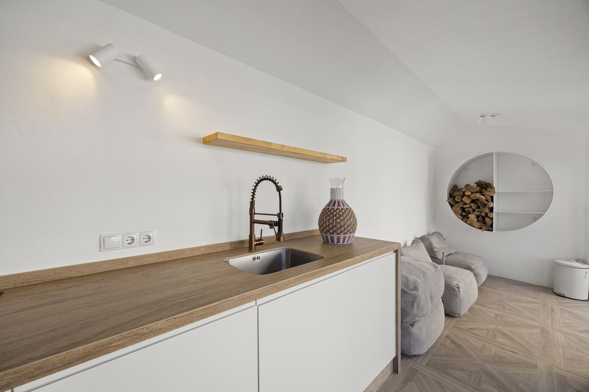 Huis te koop in Guadalmina Alta | 5 slaapkamers H5393230