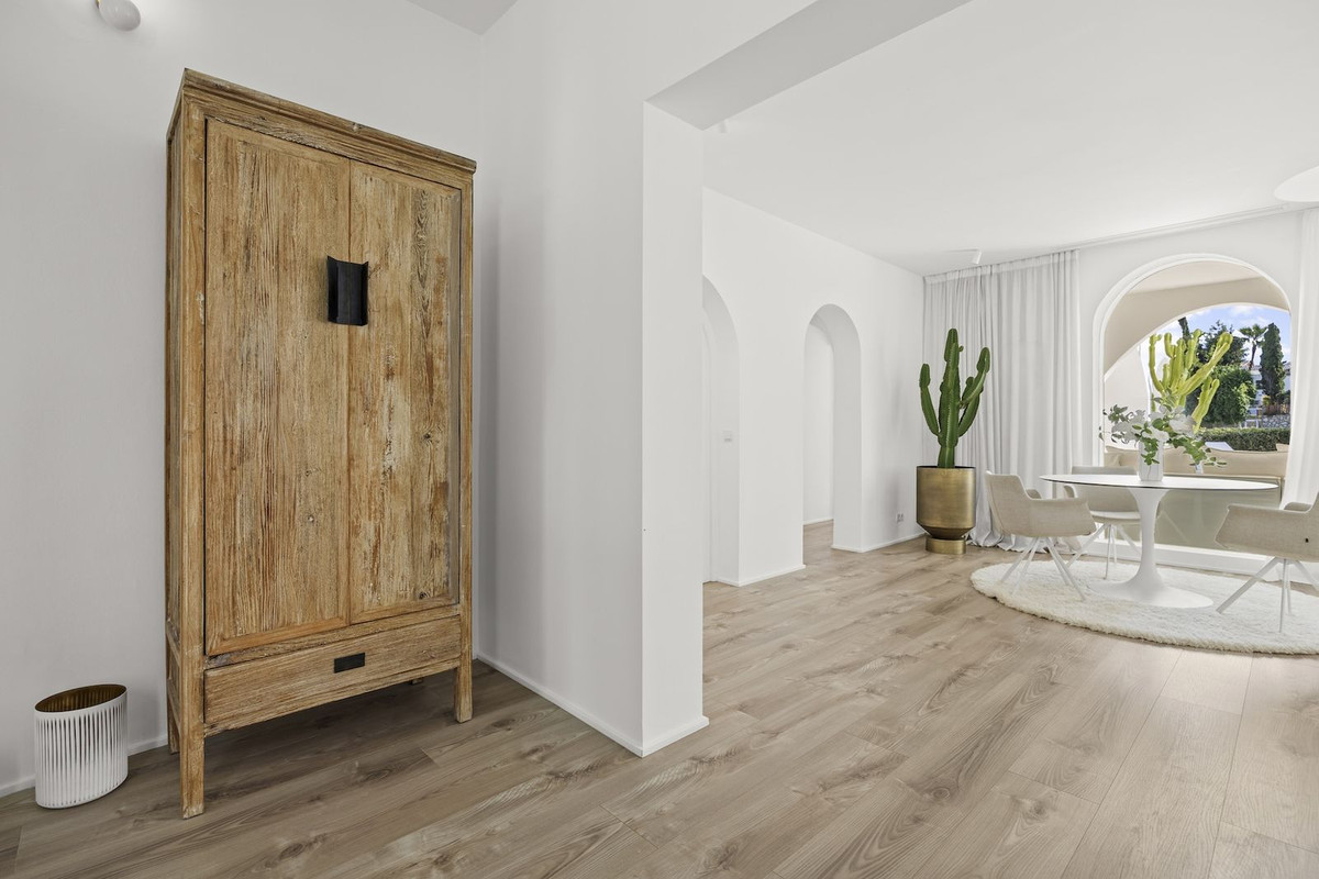 Huis te koop in Guadalmina Alta | 5 slaapkamers H5393230