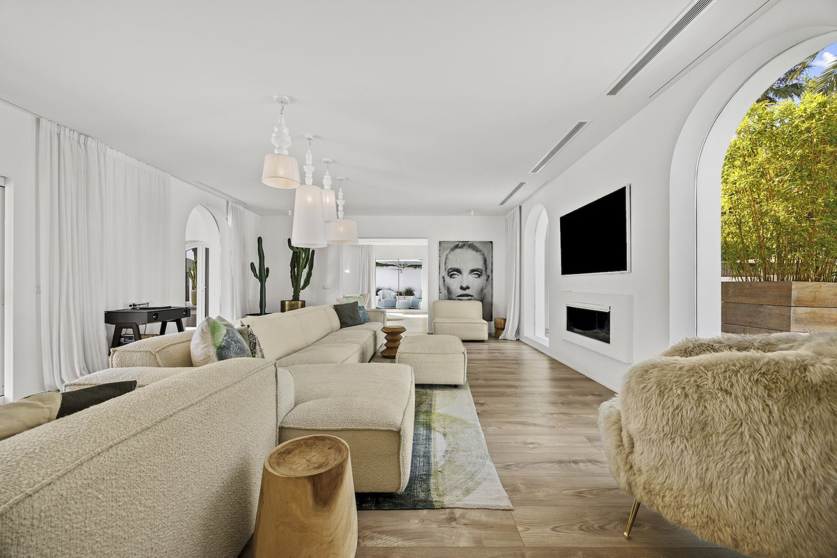 Huis te koop in Guadalmina Alta | 5 slaapkamers H5393230