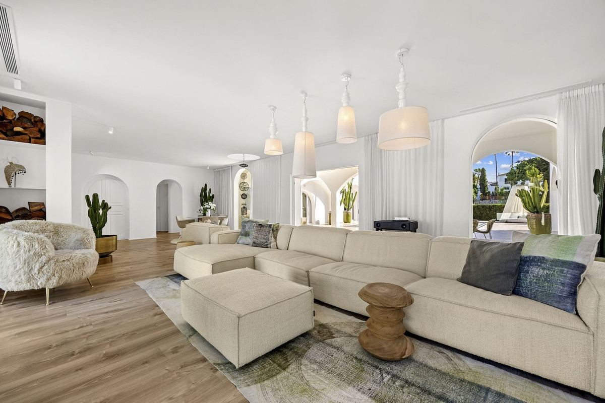 Huis te koop in Guadalmina Alta | 5 slaapkamers H5393230