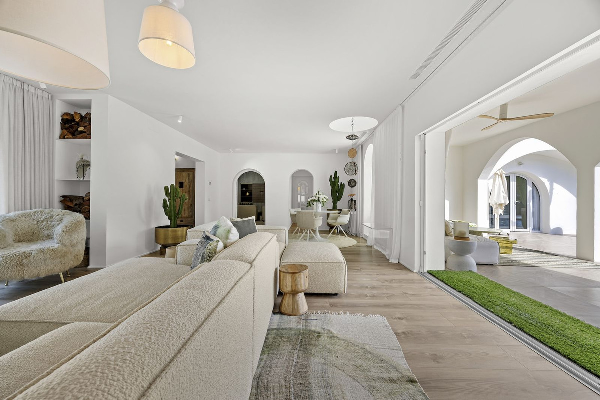 Huis te koop in Guadalmina Alta | 5 slaapkamers H5393230