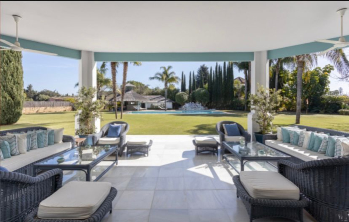 Huis te koop in Guadalmina Baja | 7 slaapkamers H3329614
