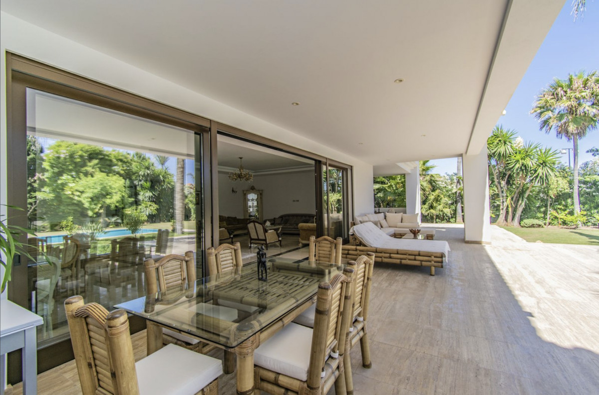 Huis te koop in Guadalmina Baja | 6 slaapkamers H4053367