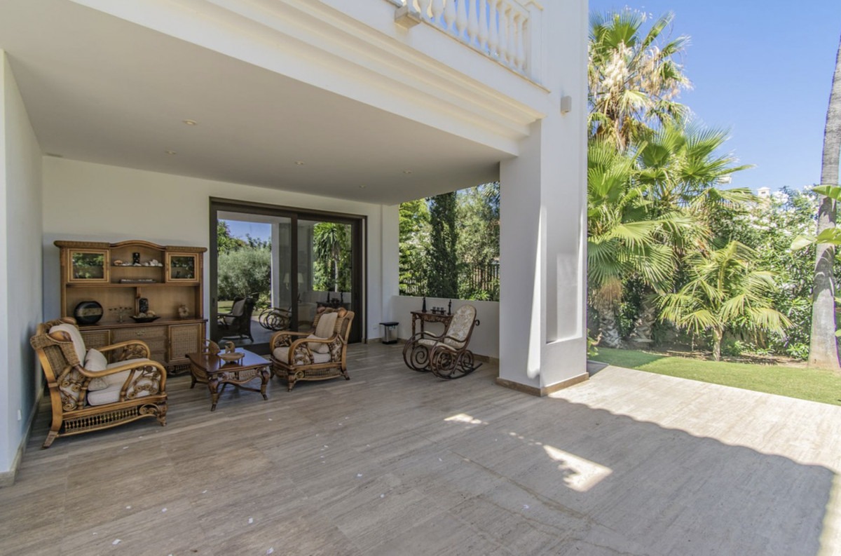 Huis te koop in Guadalmina Baja | 6 slaapkamers H4053367