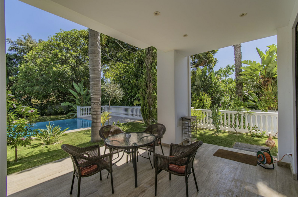 Huis te koop in Guadalmina Baja | 6 slaapkamers H4053367