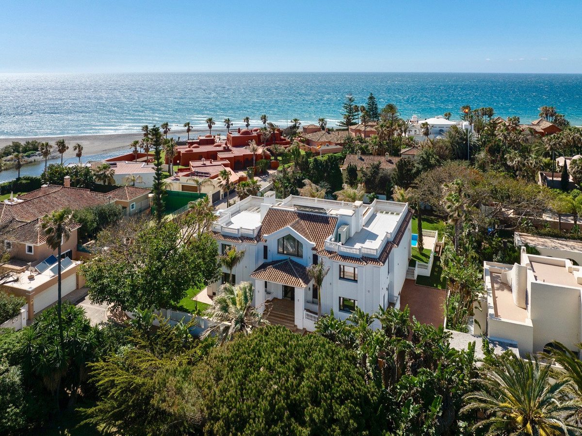 Huis te koop in Guadalmina Baja | 6 slaapkamers H4053367