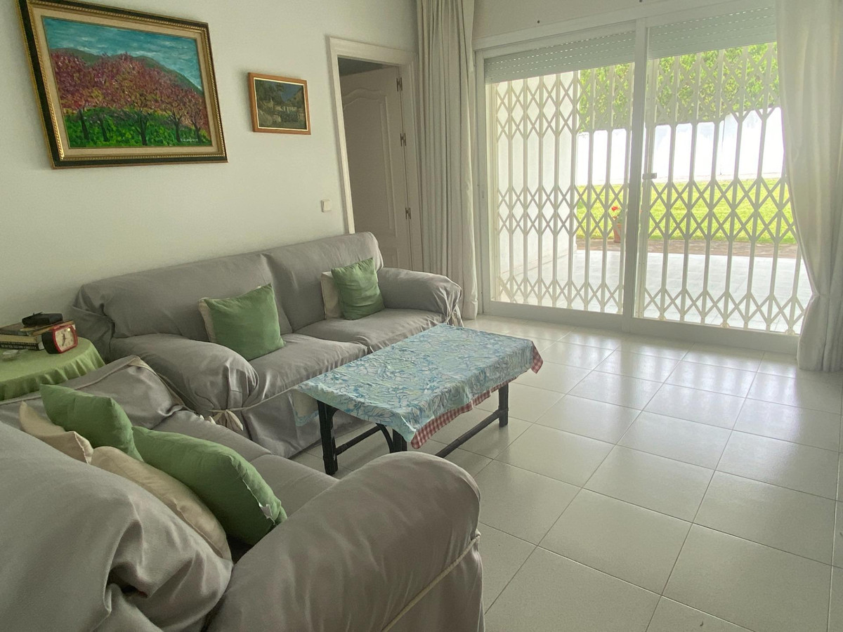 Vrijstaande Villa in Guadalmina Baja-49