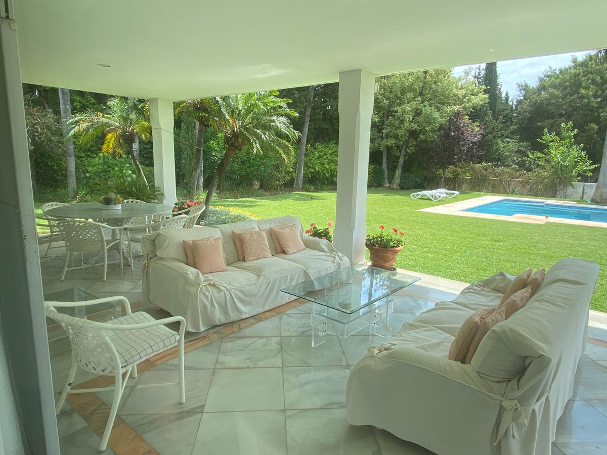 Vrijstaande Villa in Guadalmina Baja-5