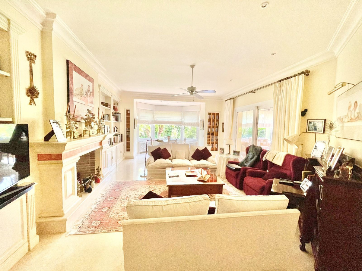 Vrijstaande Villa in Guadalmina Baja-7