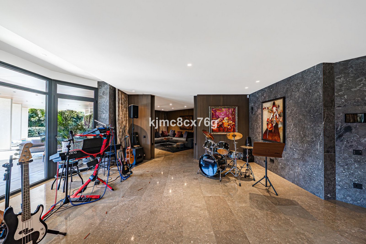 Property main view 77