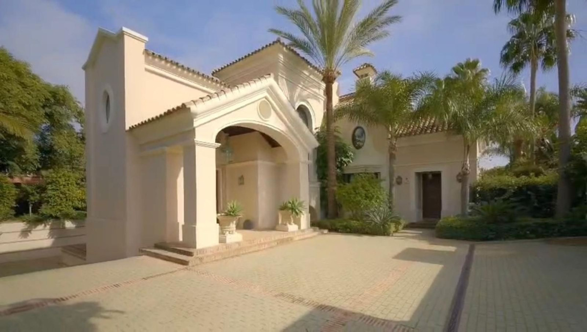 Huis te koop in Guadalmina Baja | 8 slaapkamers H5104192
