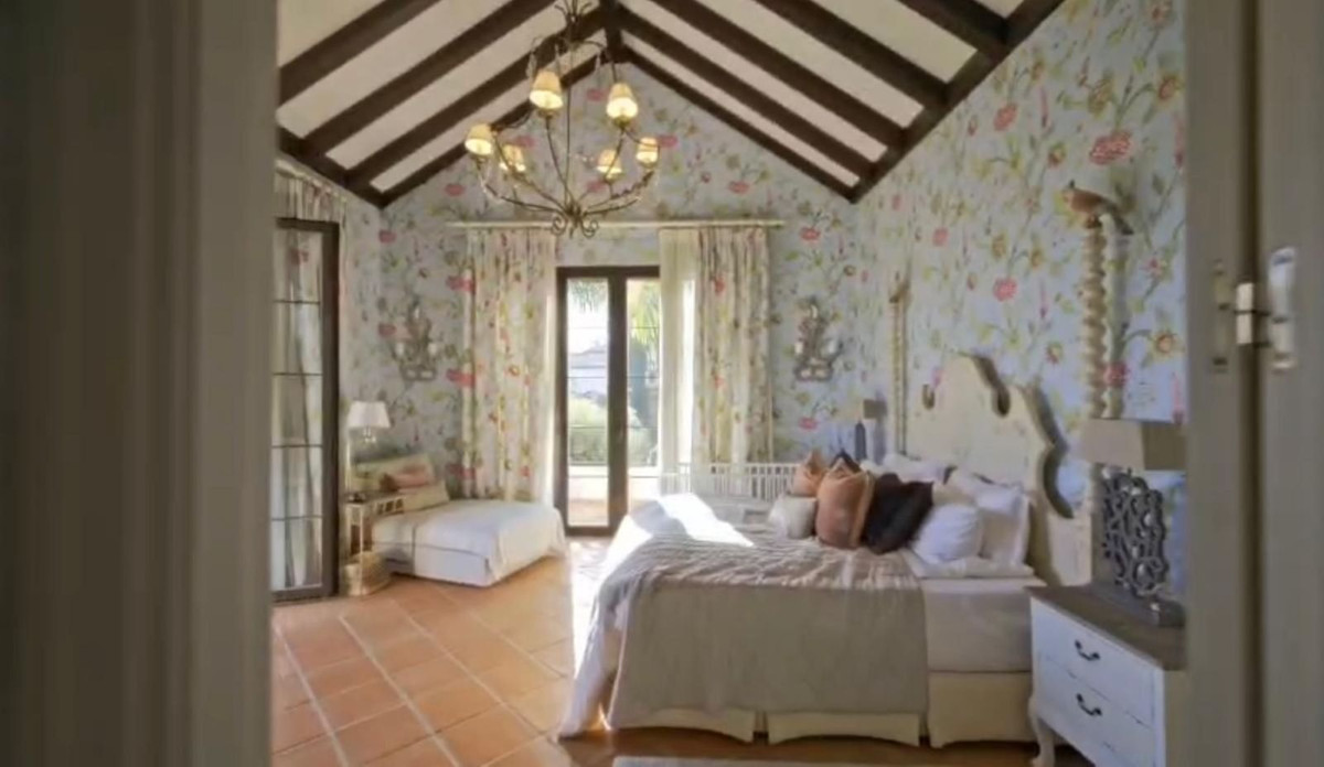 Huis te koop in Guadalmina Baja | 8 slaapkamers H5104192