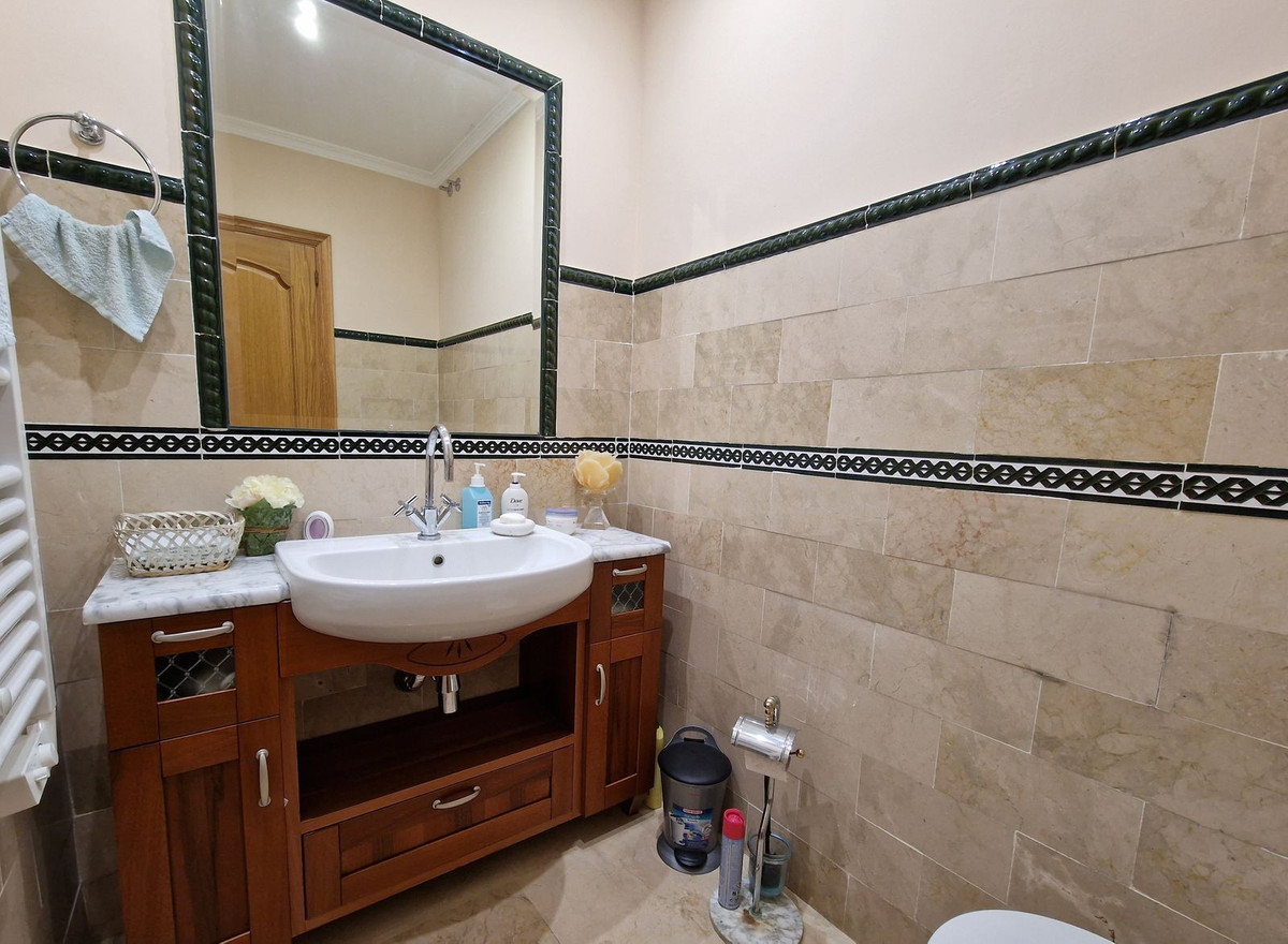 Huis te koop in Guadalmina Baja | 5 slaapkamers H5110717