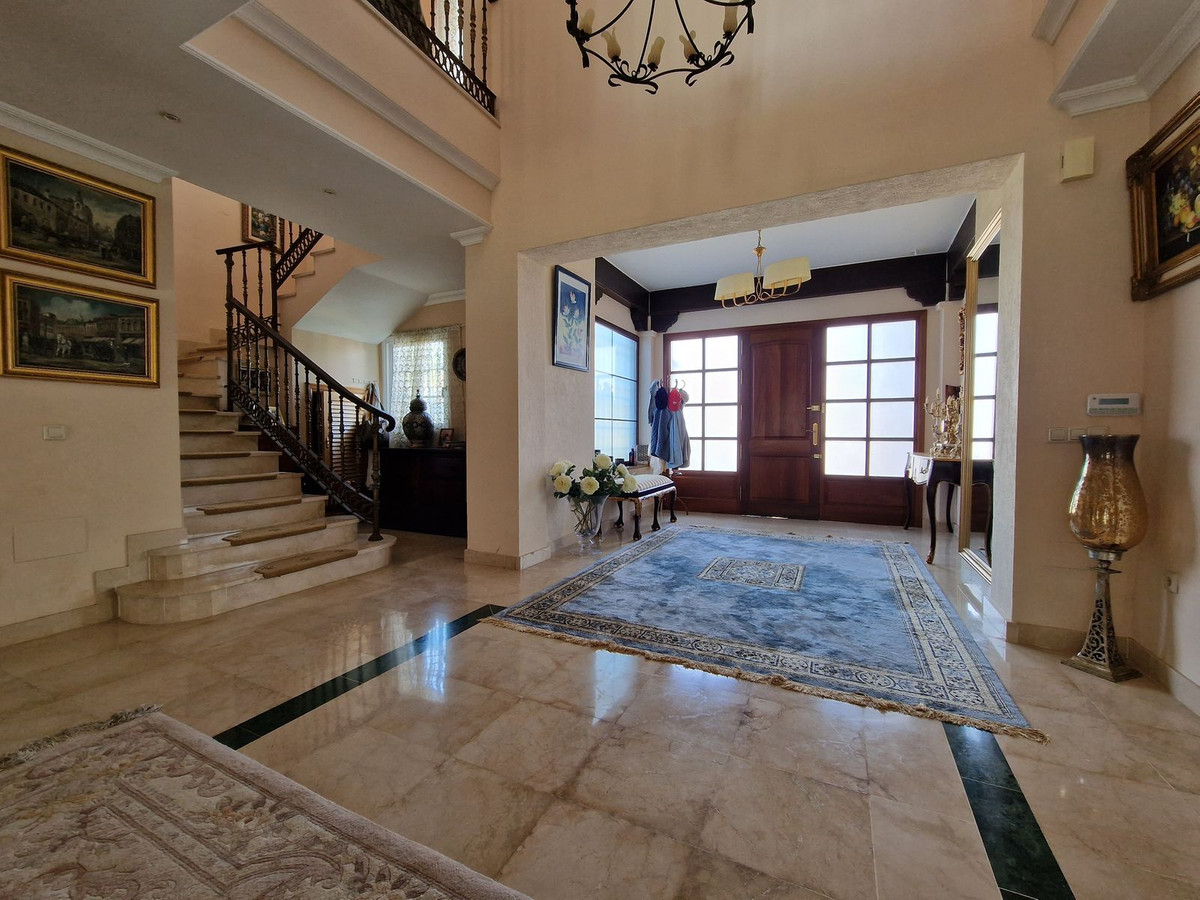 Huis te koop in Guadalmina Baja | 5 slaapkamers H5110717