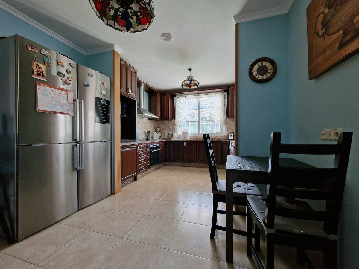 Huis te koop in Guadalmina Baja | 5 slaapkamers H5110717