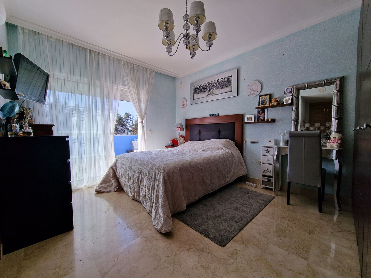 Huis te koop in Guadalmina Baja | 5 slaapkamers H5110717