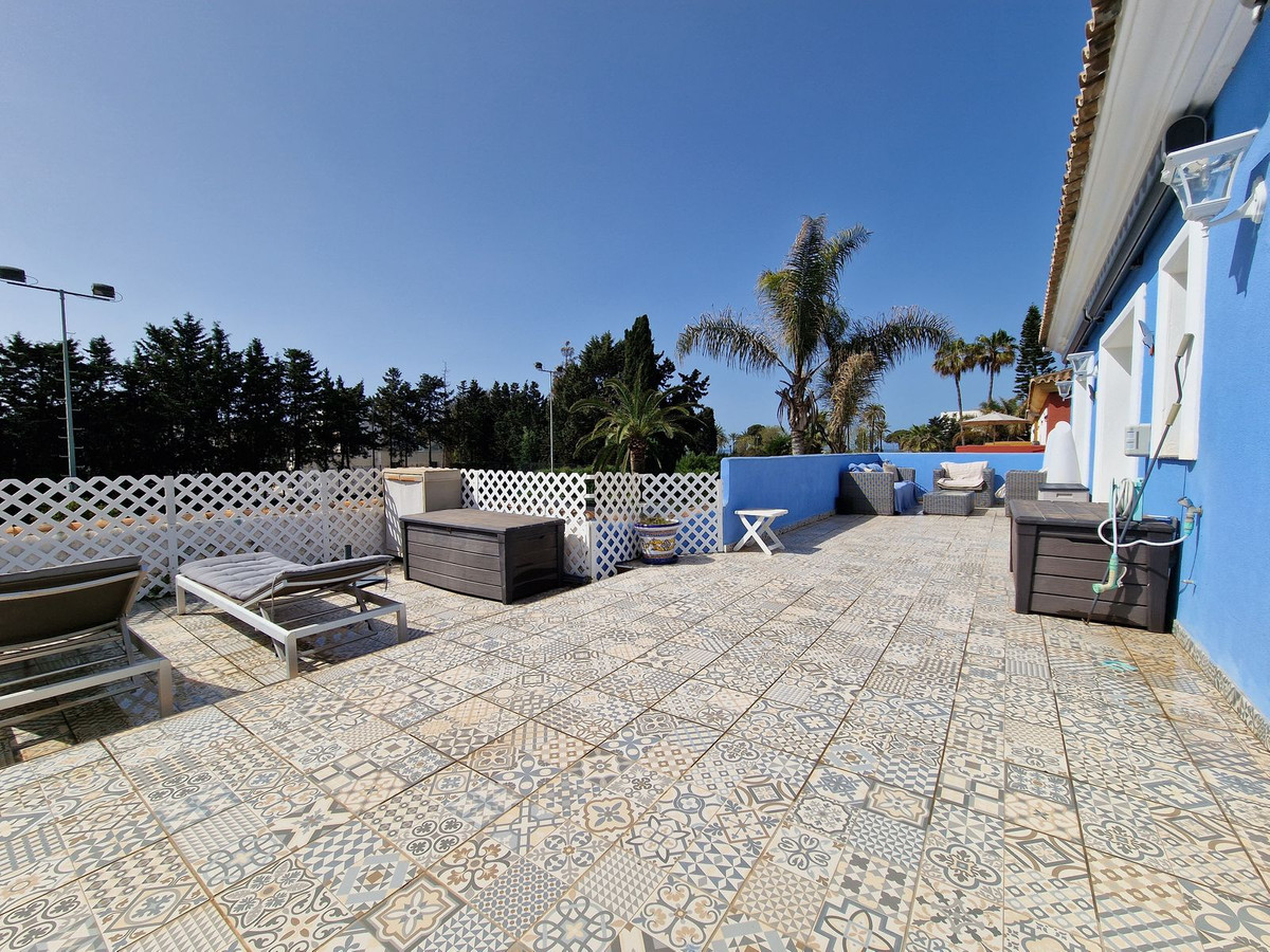 Huis te koop in Guadalmina Baja | 5 slaapkamers H5110717