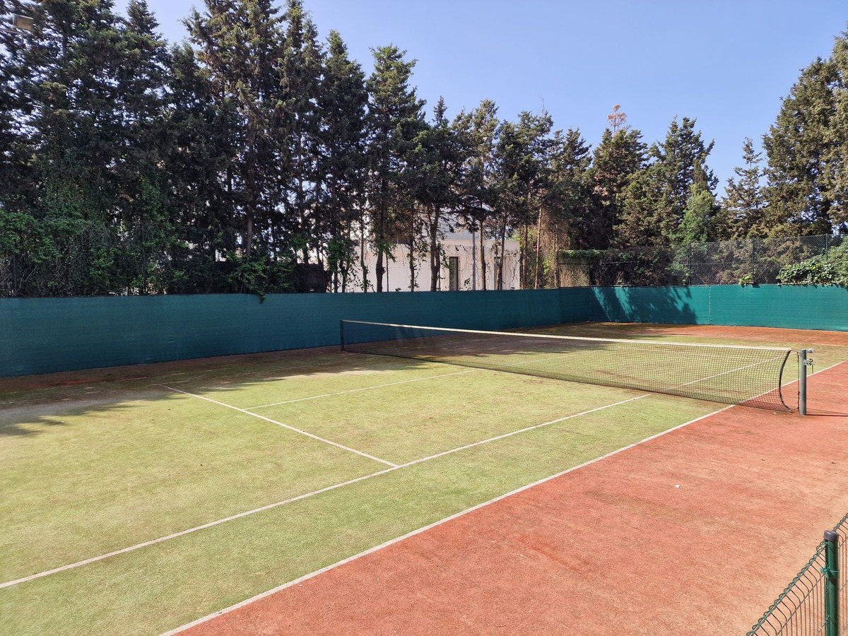 Huis te koop in Guadalmina Baja | 5 slaapkamers H5110717