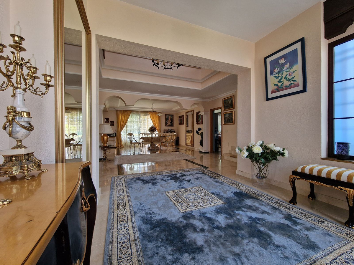 Huis te koop in Guadalmina Baja | 5 slaapkamers H5110717