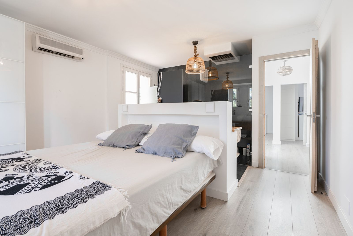 Huis te koop in Guadalmina Baja | 5 slaapkamers H5148274