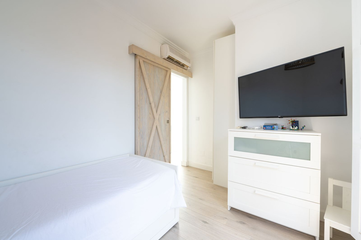 Huis te koop in Guadalmina Baja | 5 slaapkamers H5148274