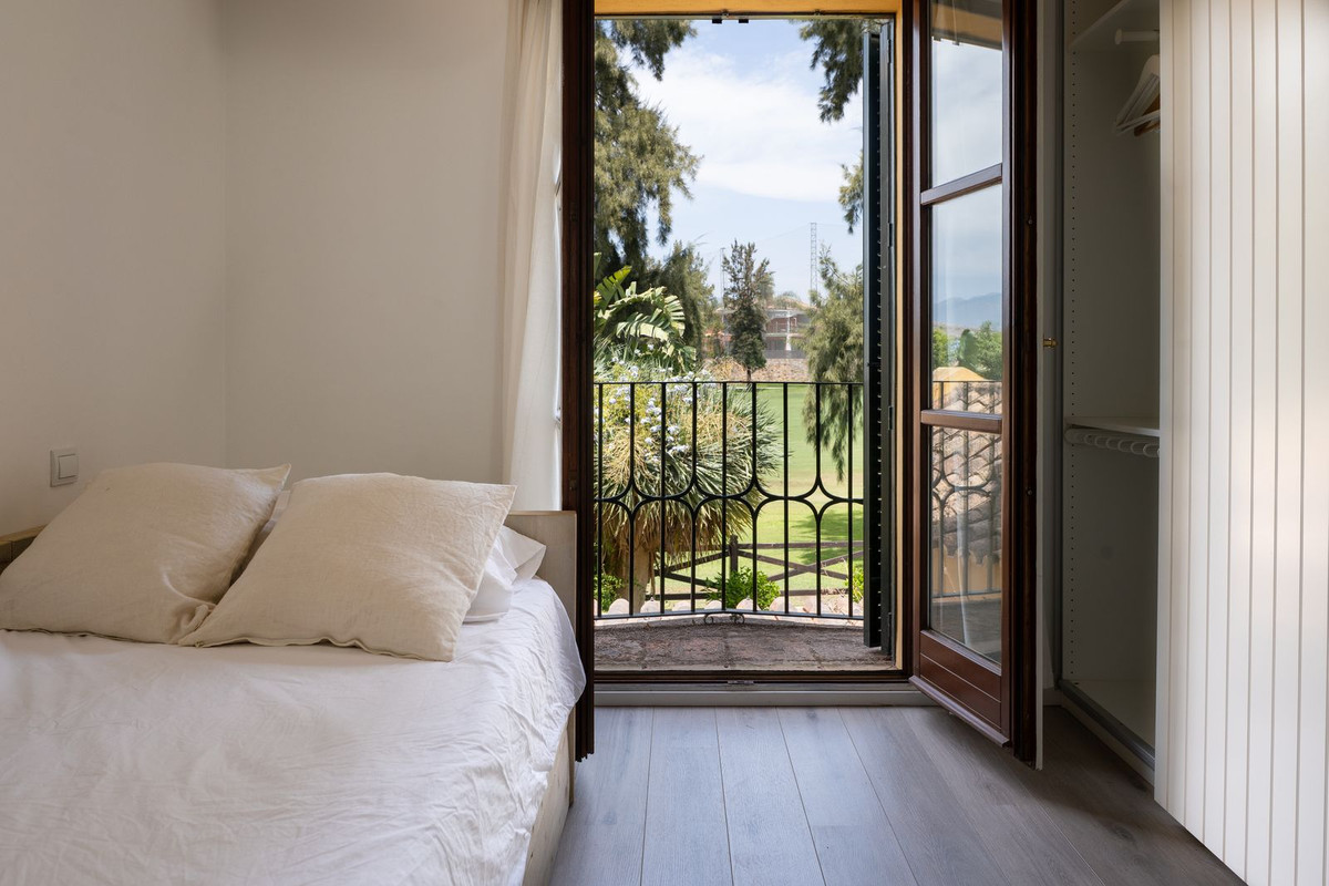 Huis te koop in Guadalmina Baja | 5 slaapkamers H5148274
