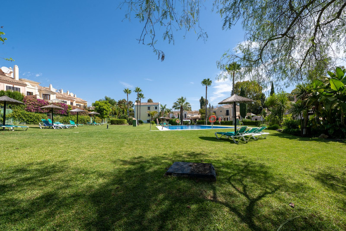 Huis te koop in Guadalmina Baja | 5 slaapkamers H5148274