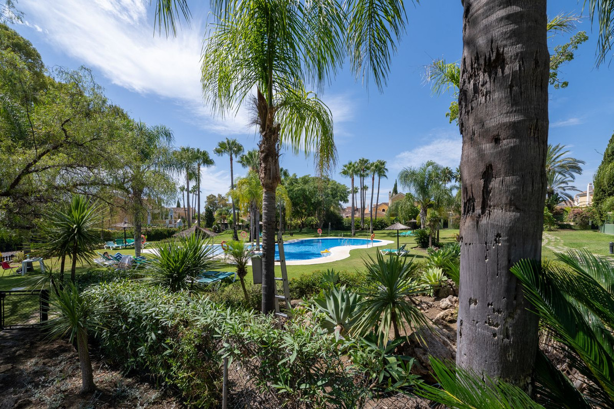 Huis te koop in Guadalmina Baja | 5 slaapkamers H5148274