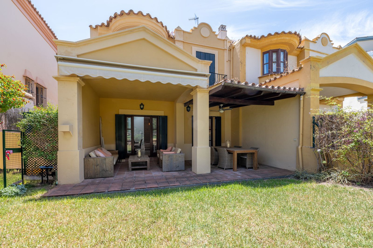 Huis te koop in Guadalmina Baja | 5 slaapkamers H5148274
