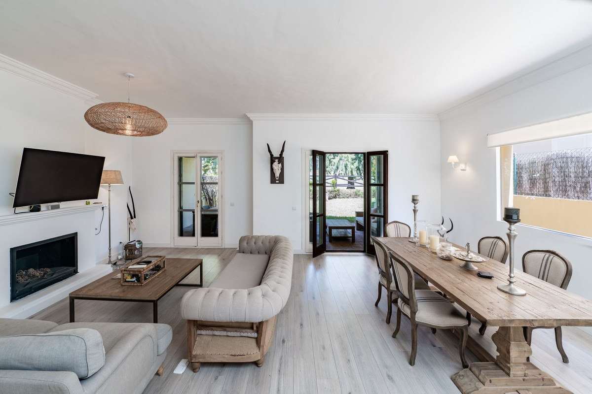Huis te koop in Guadalmina Baja | 5 slaapkamers H5148274